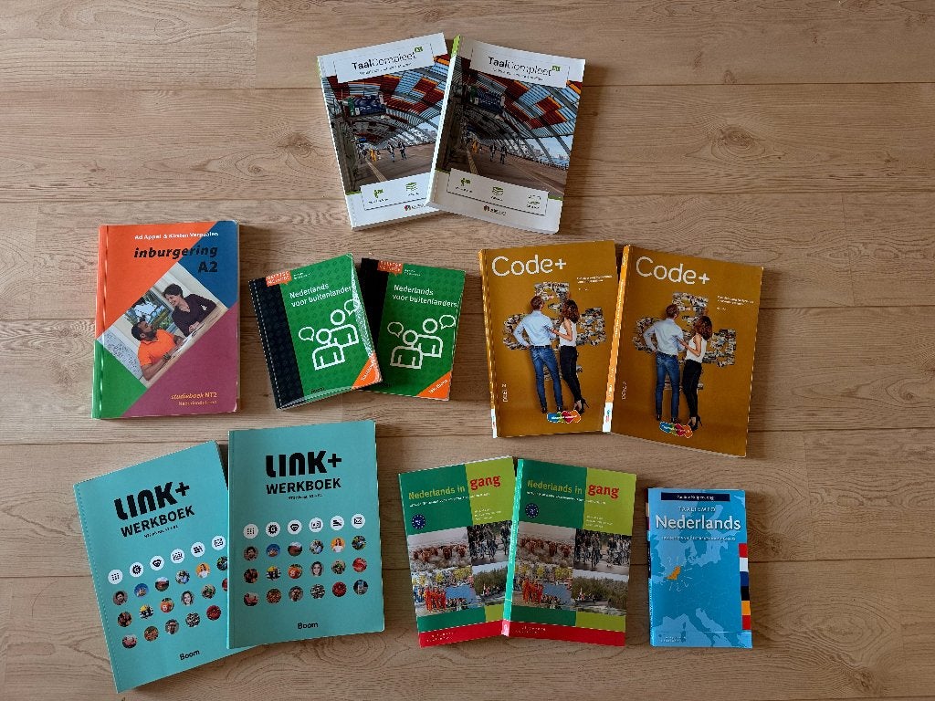 NT2 boekenpakket 12x: Delftse, Code+, TaalCompleet, Link+, Boeken, Non-fictie, Diverse Auteurs, Ophalen, Gelezen