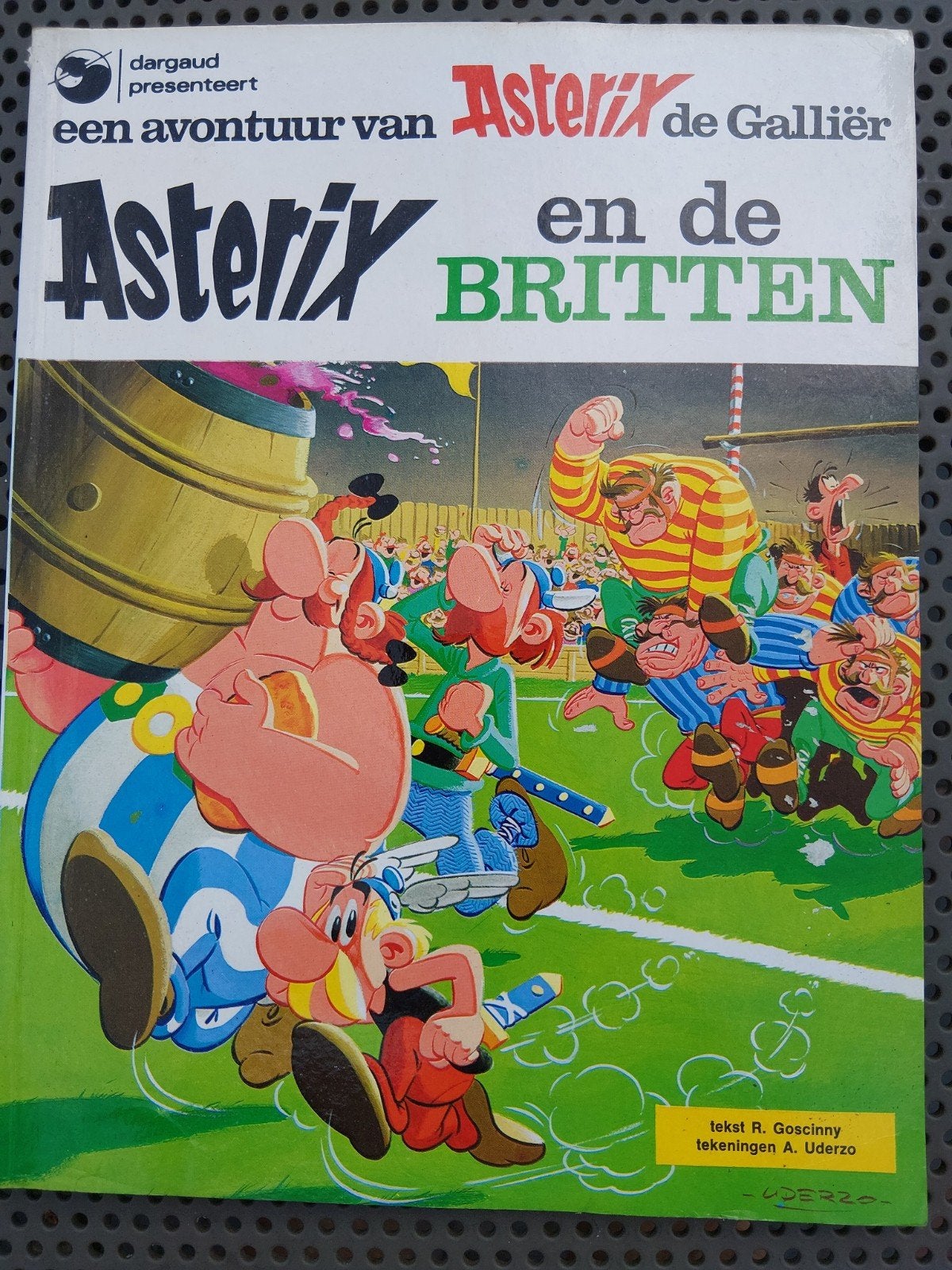 Asterix en de Britten - Stripboek, Eén stripboek, Ophalen of Verzenden, Gelezen, R. Goscinny, A. Uderzo