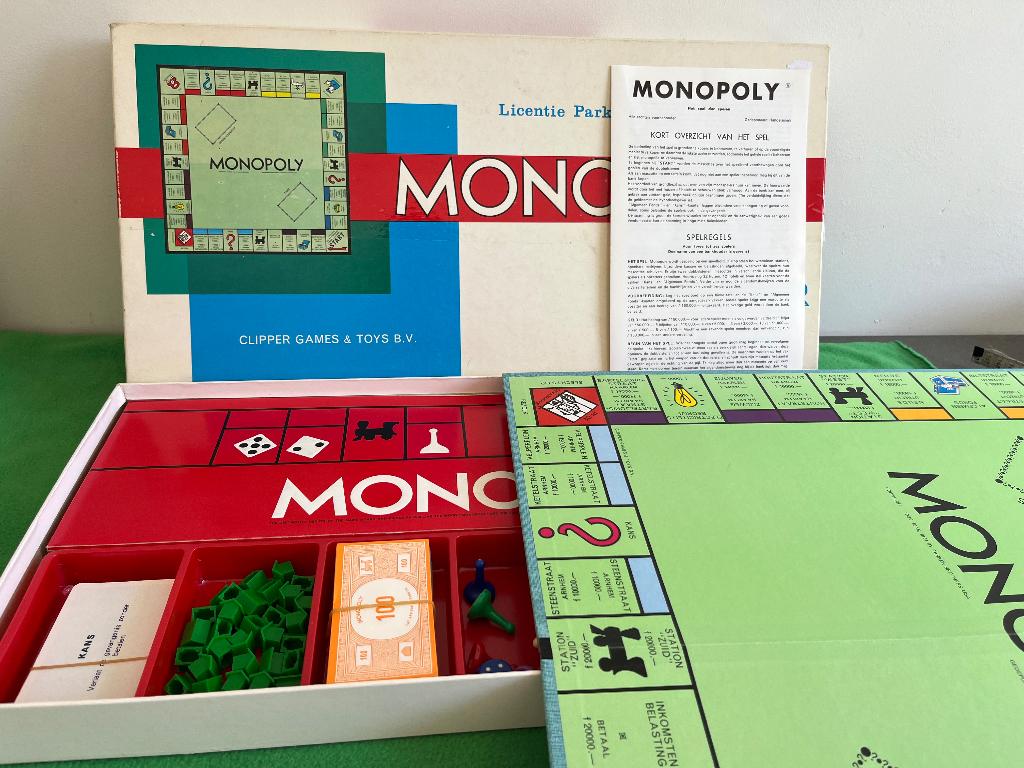 Monopoly spel, Hobby en Vrije tijd, Gezelschapsspellen | Bordspellen, Een of twee spelers, Ophalen of Verzenden, Zo goed als nieuw