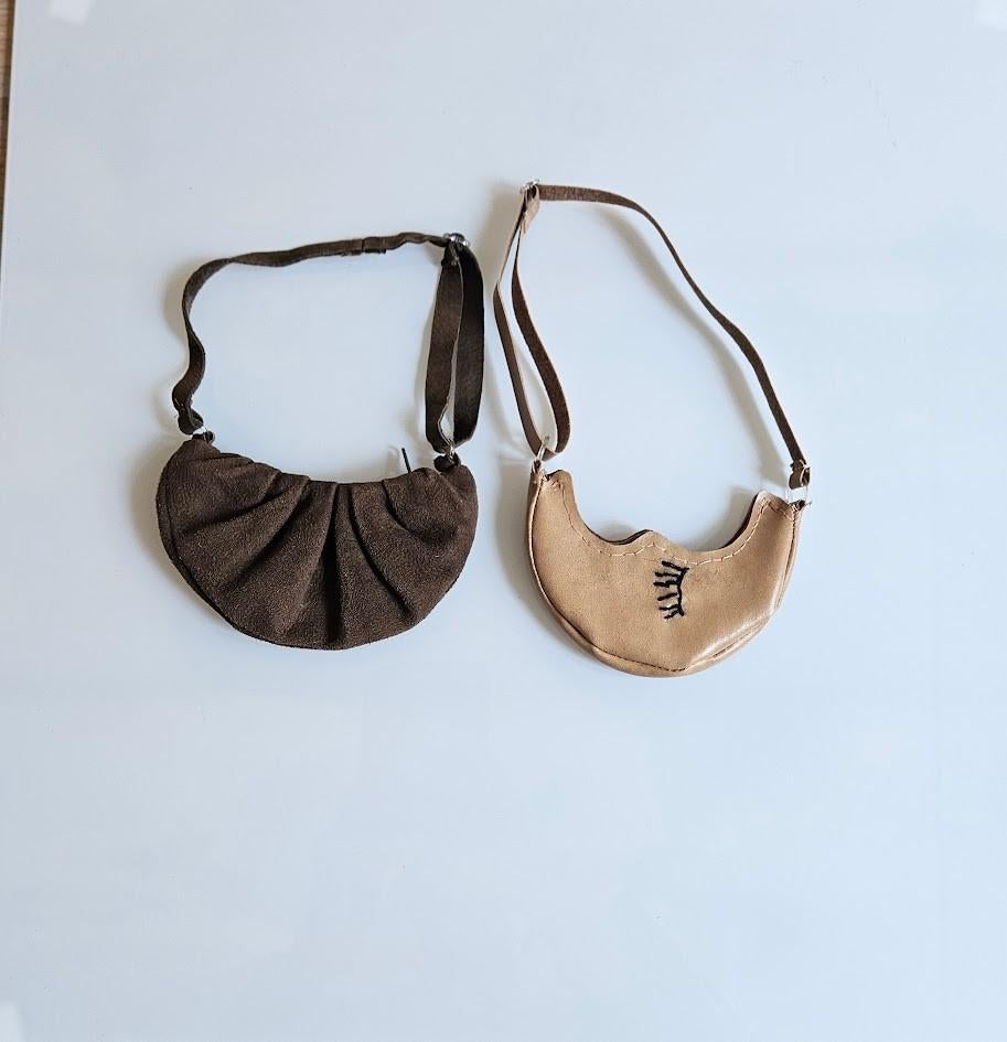 DIY Donkerbruine suéde tas/ PU Maan tasje voor Tilda, Ophalen of Verzenden, Zo goed als nieuw, Accessoires