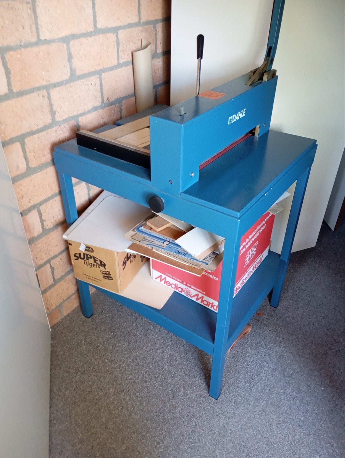 Dahle stapelsnijmachine - Professionele papiersnijder, Hobby en Vrije tijd, Ophalen, Gebruikt