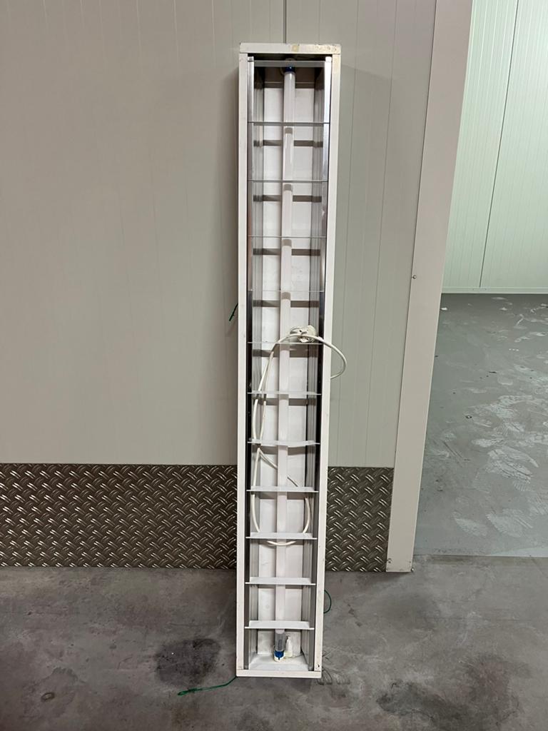 Complete TL-buis met Philips lamp,stekker en ophangmateriaal, Ophalen of Verzenden, Zo goed als nieuw