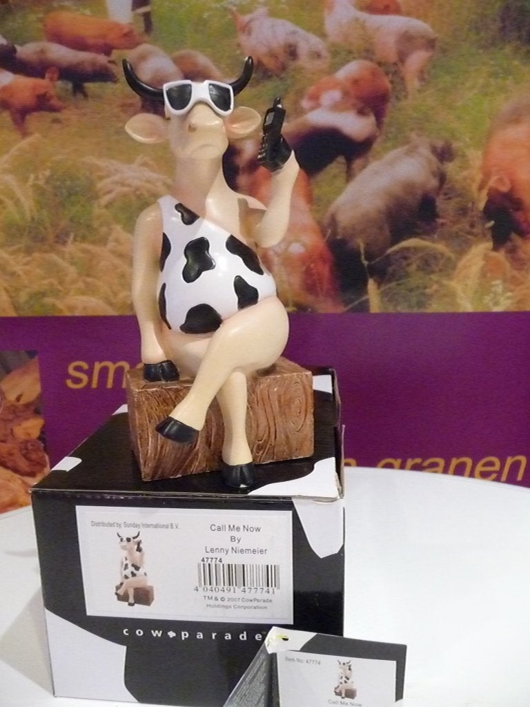 Nieuw Cow Parade koe Call me now medium gratis verzending., Ophalen of Verzenden