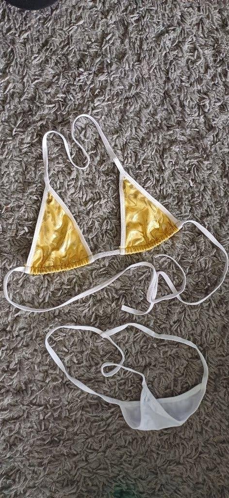 sexy mini bikini van witte string met goud witte bh, nieuw, Verzenden, Nieuw, Onbekend, Bikini