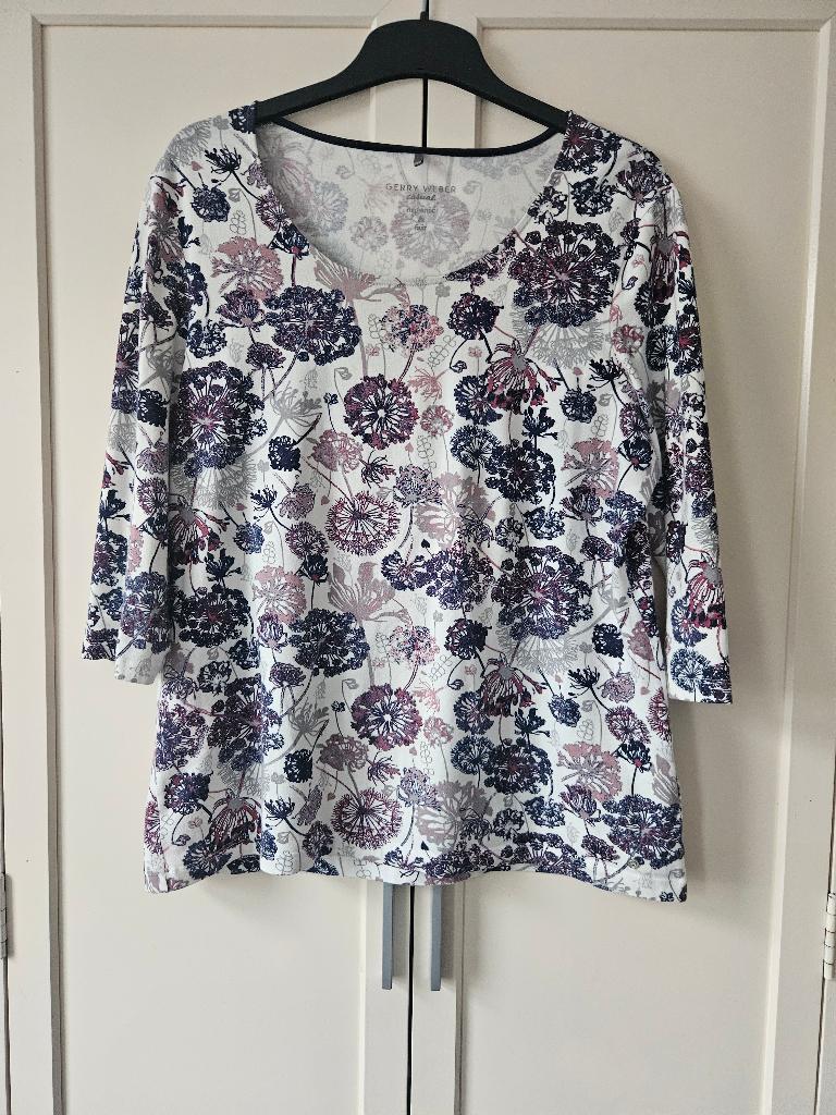 Gerry Weber top maat 42 zgan, Kleding | Dames, Overige kleuren, Maat 42/44 (L), Ophalen of Verzenden, Zo goed als nieuw
