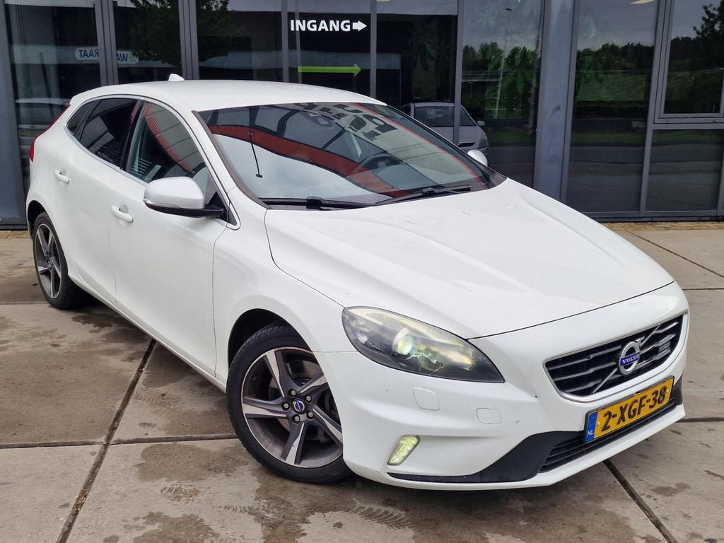 Volvo V40 2.0 D4 R-Design - Navi - Clima - Cruise - 2014, Auto's, Volvo, Voorwielaandrijving, Euro 5, Gebruikt, Zwart