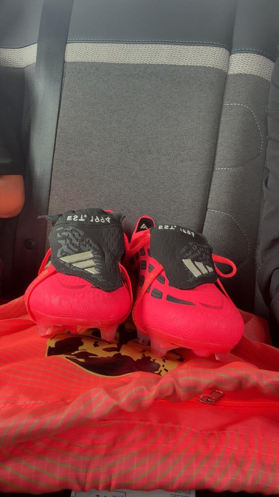 Voetbalschoenen, Maat XS of kleiner, Ophalen of Verzenden, Nieuw, Schoenen