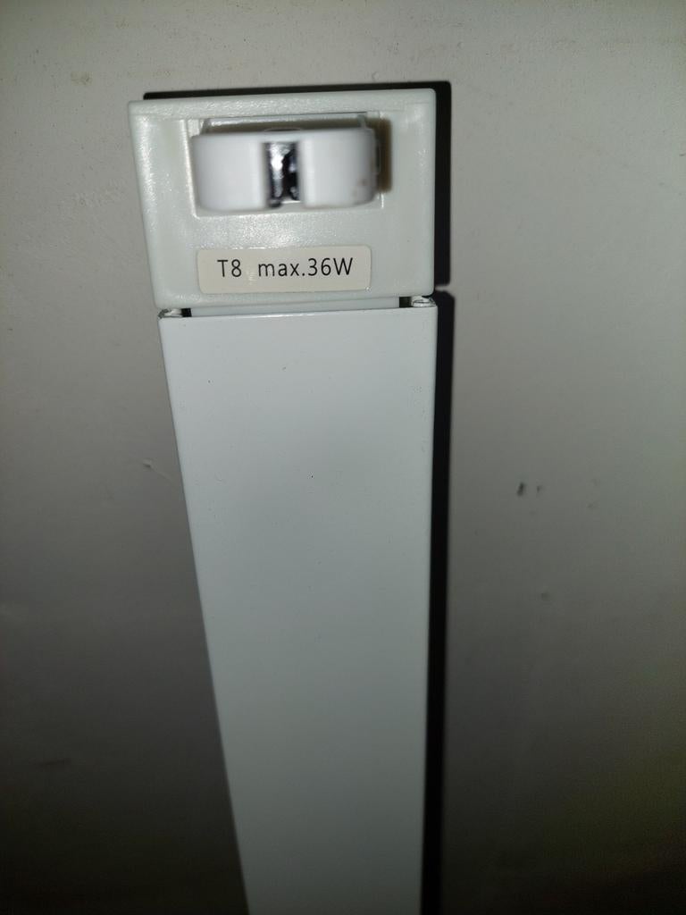 Nieuwe TL armatuur 1.20m (T8, max 36W) - Zonder lamp, Ophalen of Verzenden, Nieuw, Functioneel