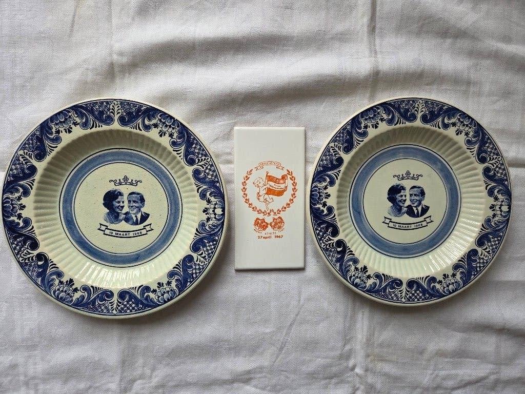 Delftsblauw wandbord 2x Beatrix&Claus 1966 + tegel Pr. Alex, Ophalen of Verzenden