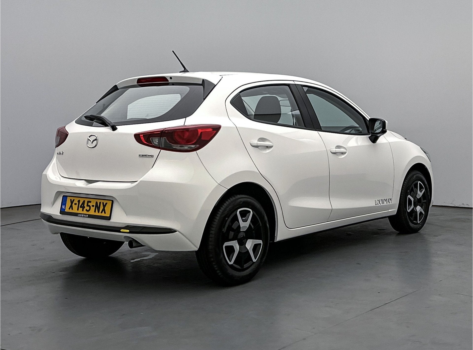 Mazda 2 1.5 e-SkyActiv-G 90 Centre-Line | Airco | Cruise con, 12 maanden, Stof, 40 €/maand, 4 cilinders