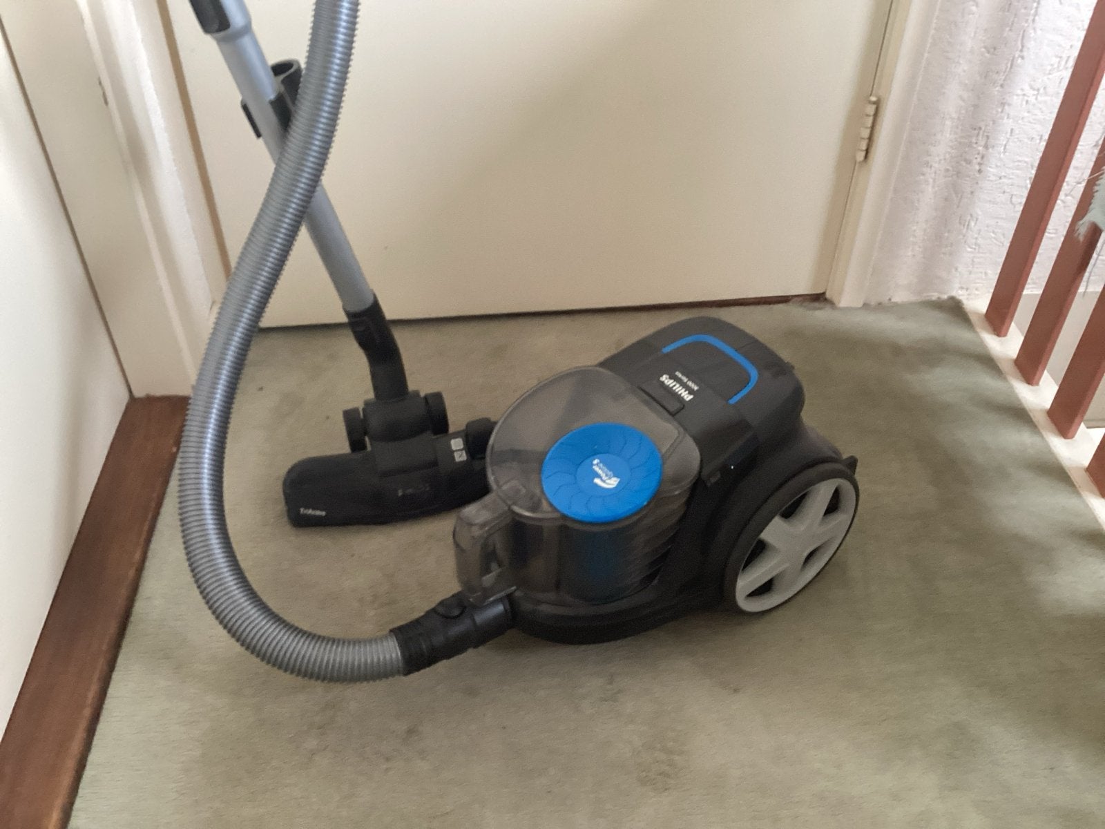 Philips stofzuiger zonder zak - Krachtig en efficiënt, Ophalen, Philips, Zo goed als nieuw, Sledestofzuiger
