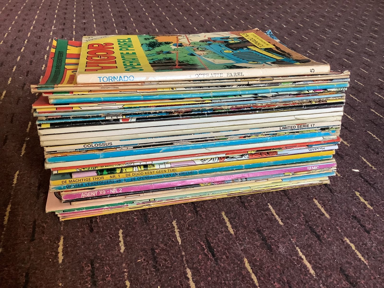 Stapel Oude Comics Strips 35x met name Classics, Juniorpress, Boeken, Meerdere comics, Ophalen of Verzenden, Gelezen, Amerika