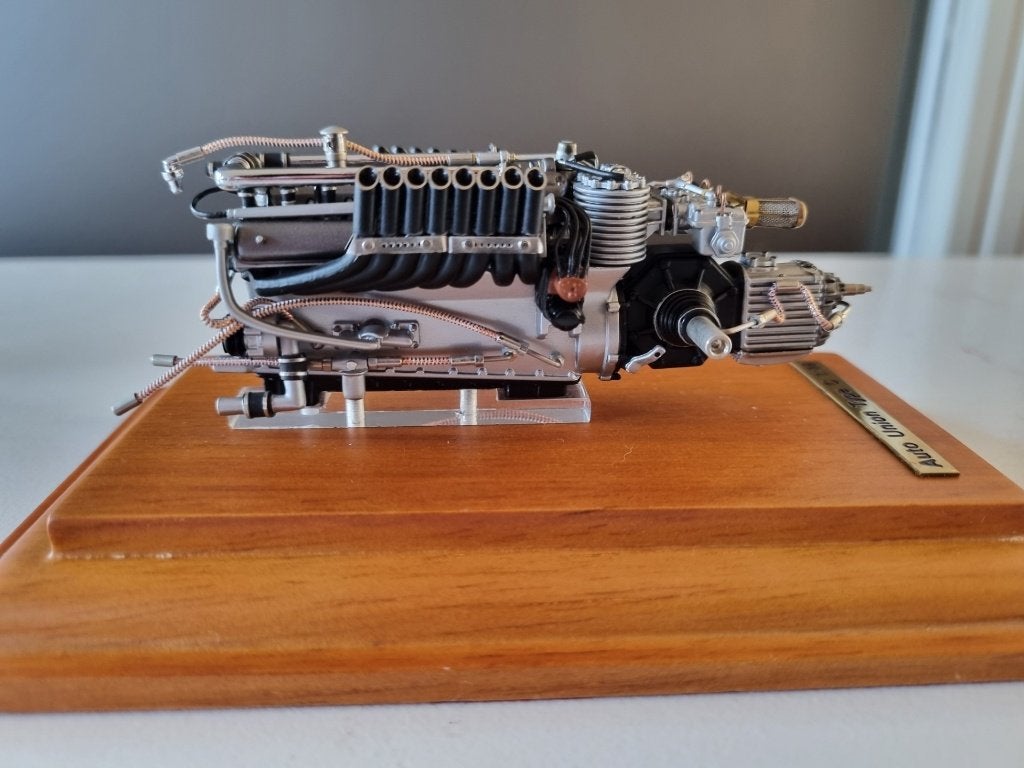 CMC, Auto Union Type C V-16 motor, schaal 1:18, Ophalen of Verzenden, Zo goed als nieuw, Motor, Overige merken