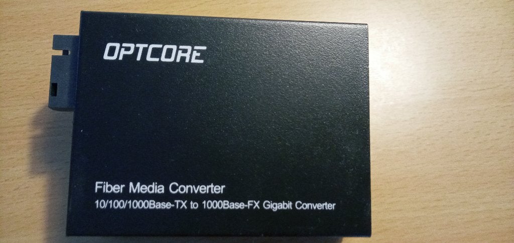 Optcore Fiber Mediacenter, Ophalen of Verzenden, Zo goed als nieuw, Router, Optcore