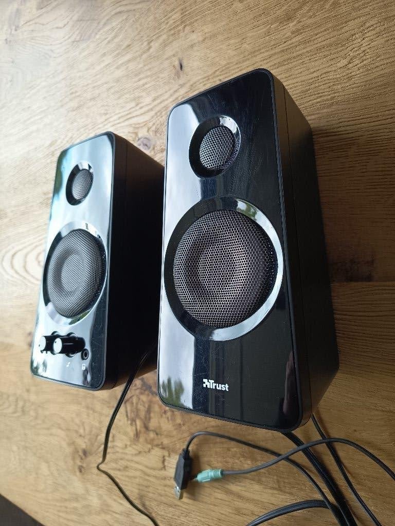 Fraaie Trust PC-speakers pianolak, Ophalen of Verzenden, Gebruikt, TRUST