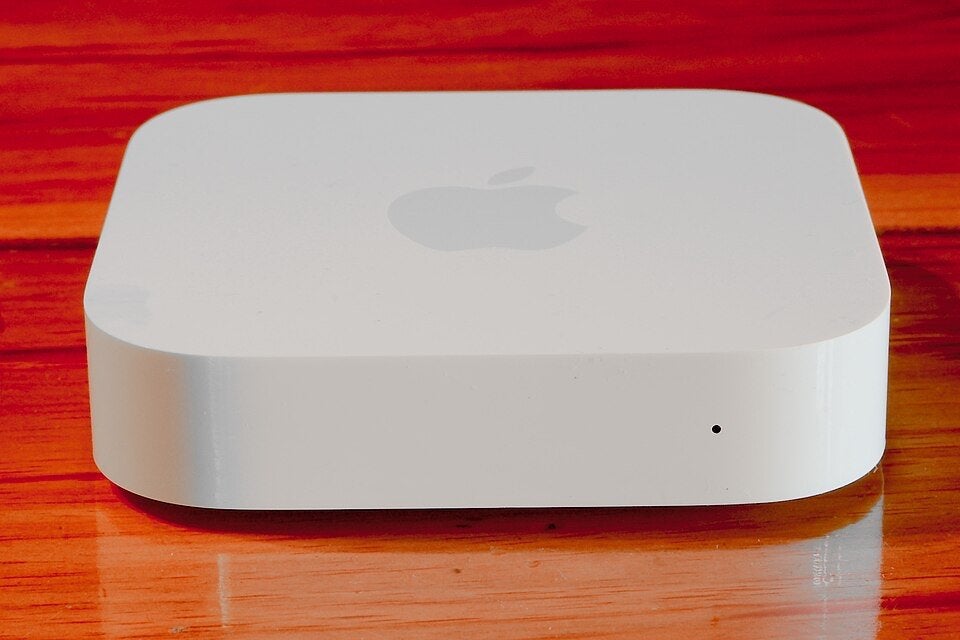 Apple AirPort Express 2e generatie A1392 (2012), Computers en Software, Routers en Modems, Ophalen, Zo goed als nieuw, Router