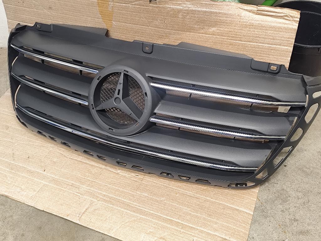 Grill Mercedes Sprinter 907 910 originele Grill, Ophalen of Verzenden, Mercedes-Benz, Bumper