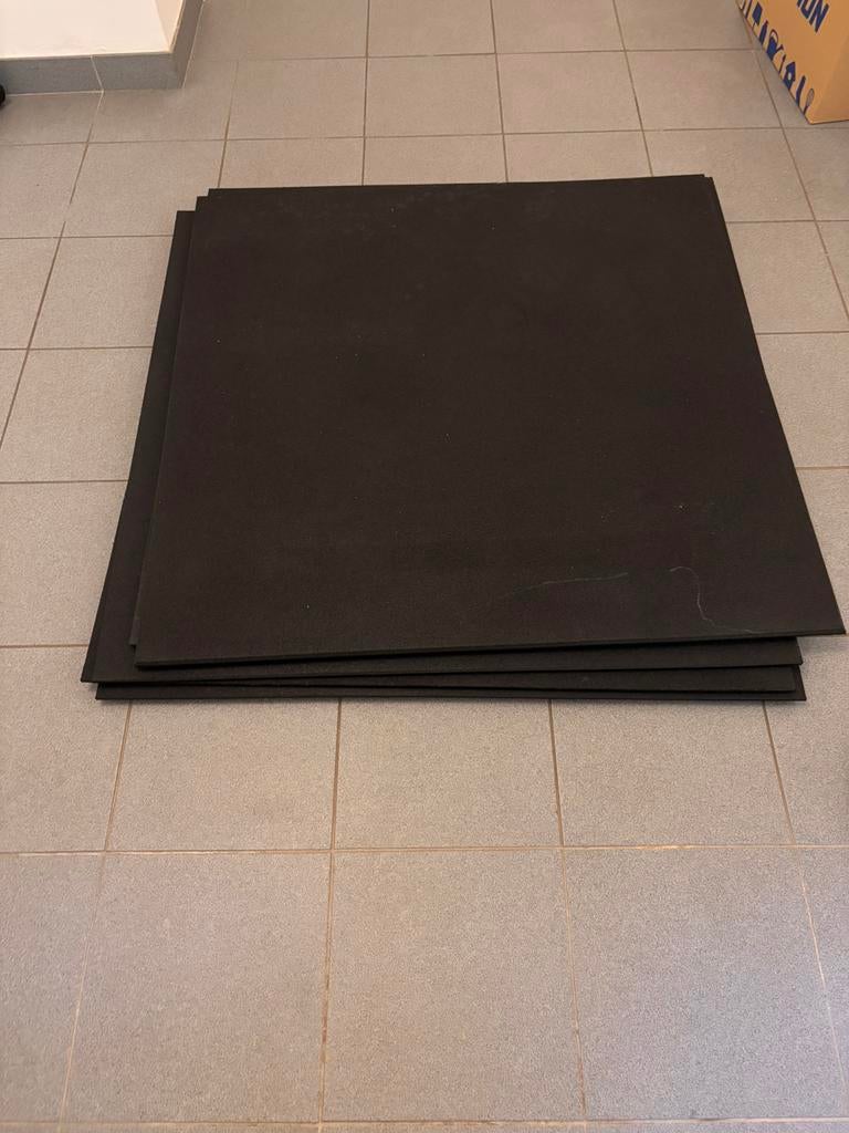 Rubber floor matts, Ophalen, Zo goed als nieuw