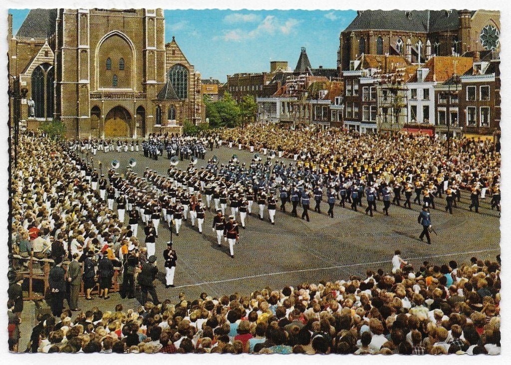 Delft Taptoe ongelopen ansichtkaart( B 3008), Verzamelen, Ophalen of Verzenden, 1960 tot 1980, Ongelopen, Zuid-Holland