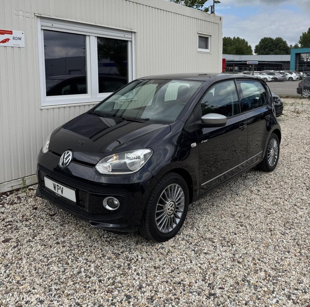 Volkswagen Up! 1.0 cheer up! Navigatie Stoelverwarming Airco, Auto's, Volkswagen, Voorwielaandrijving, Gebruikt, Up!, Handgeschakeld