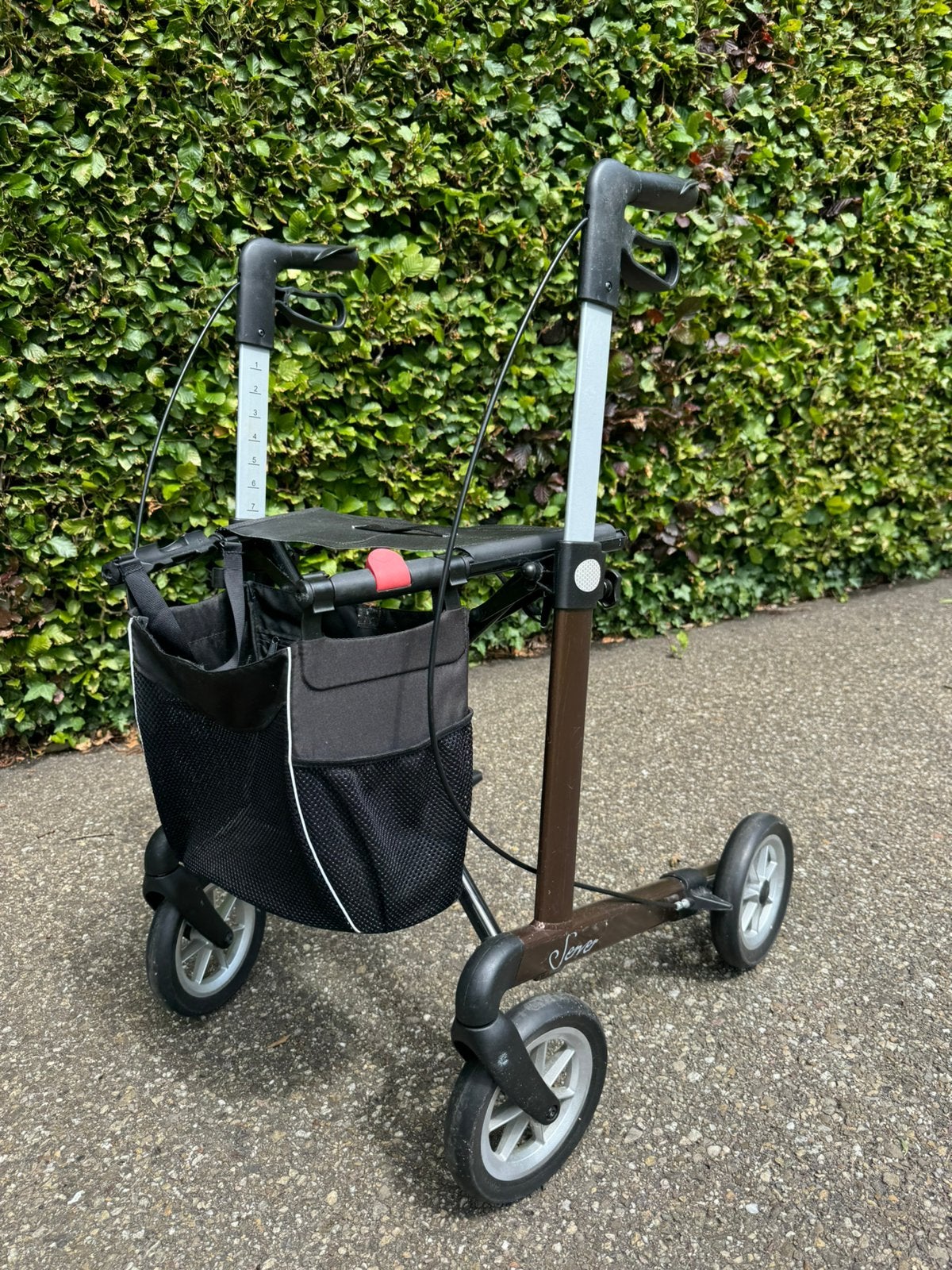 Rollator Server Rehasense L bruin softbanden, Diversen, Ophalen, Opvouwbaar, Gebruikt