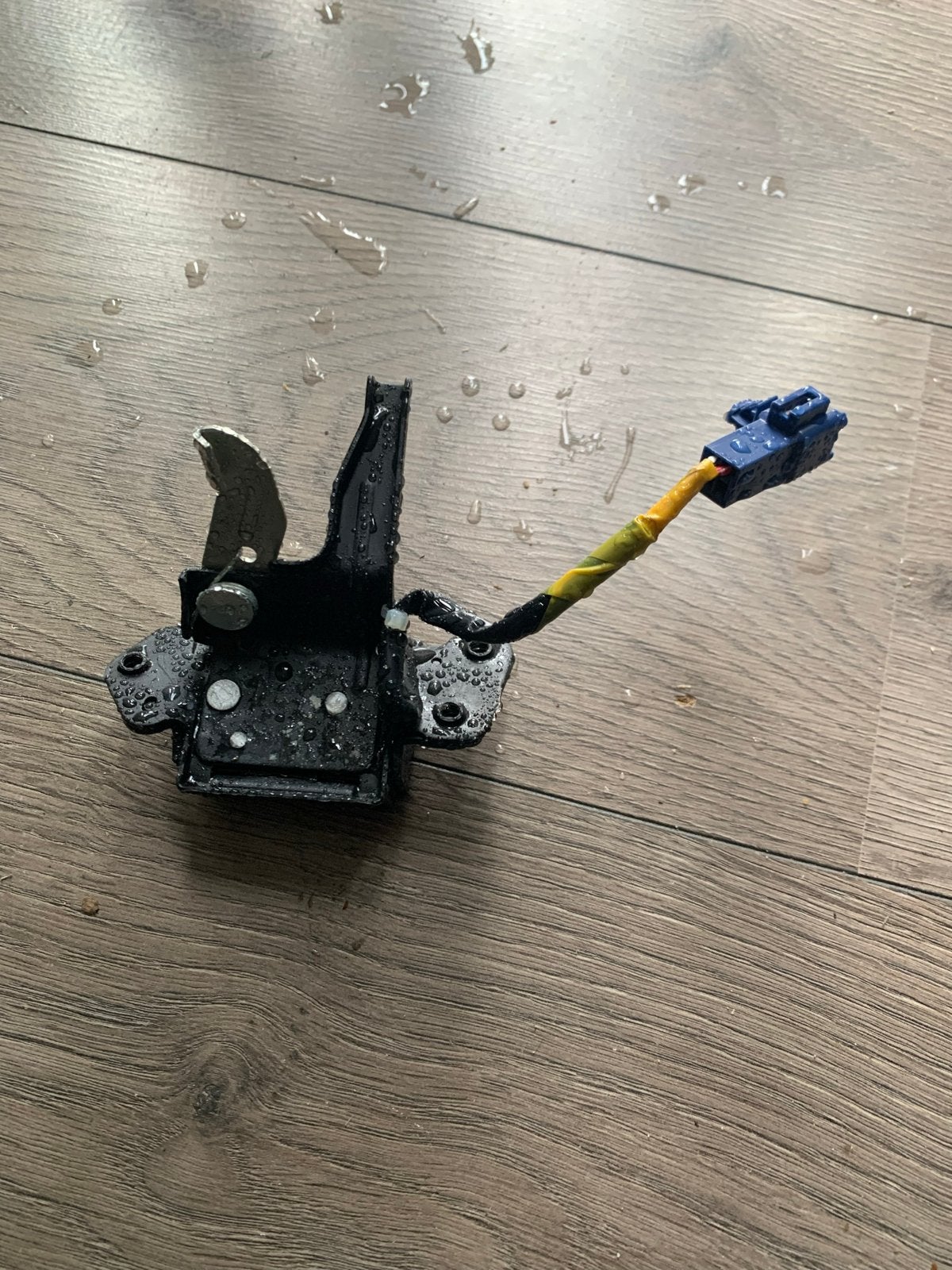 Kofferbak slotmechanisme Toyota Yaris P9 2009, Auto-onderdelen, Ophalen of Verzenden, Gebruikt, Toyota