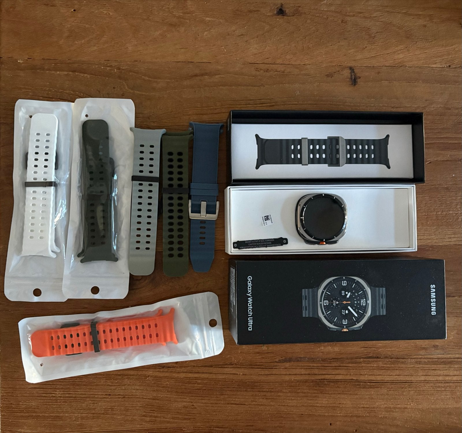 Samsung Galaxy Watch Ultra  2025 met extra bandjes, Afstand, Zwart, Ophalen of Verzenden, Zo goed als nieuw