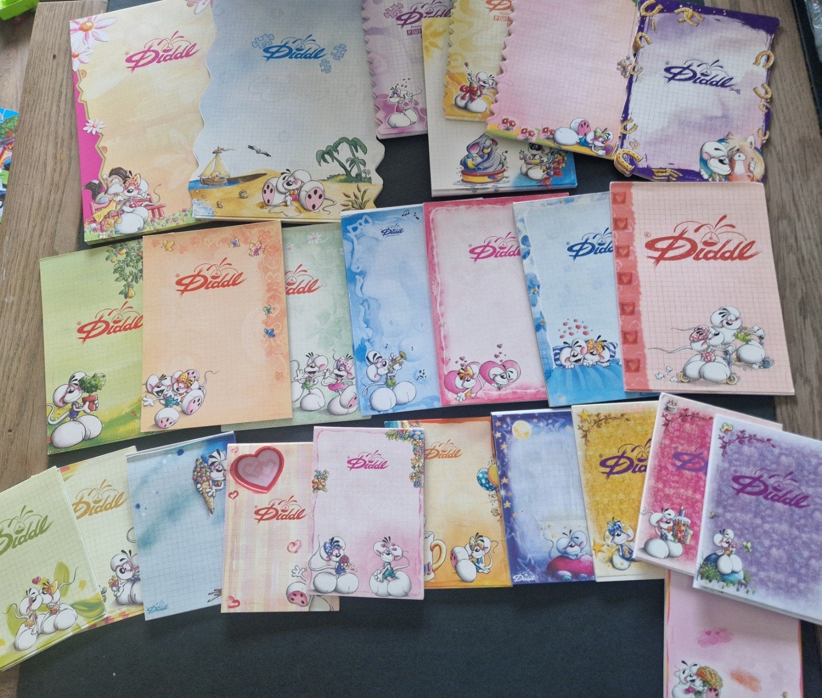 Set van 25 verschillende Diddl blaadjes, Verzamelen, Diddl, Verzenden, Diddl, Zo goed als nieuw, Papier, Kaart of Schrift