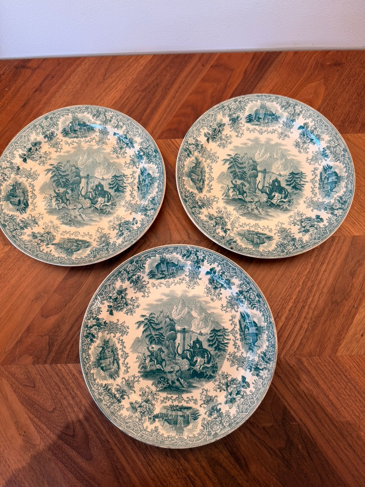 3 antieke wandborden in groen aardewerk, Ophalen of Verzenden