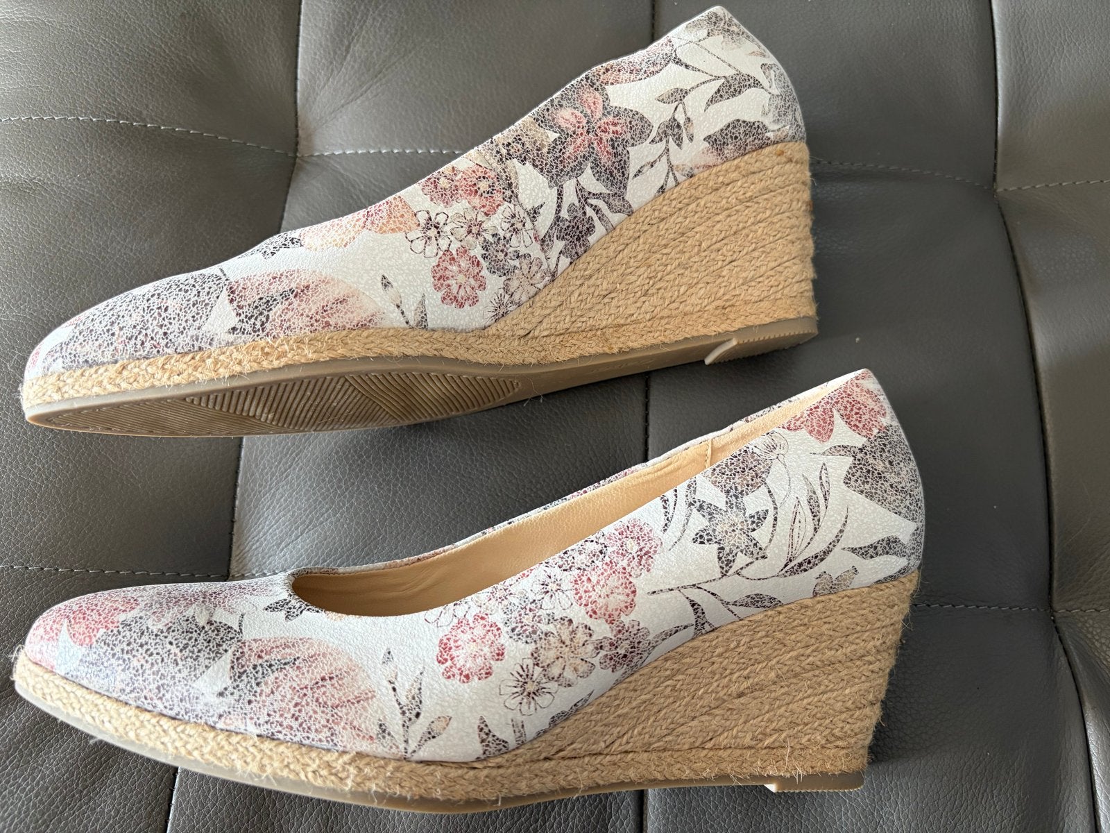 Nieuw: Gabor espadrilles sleehak bloemenprint, maat 41 - 7,5, Ophalen of Verzenden, Nieuw, Overige kleuren, Espadrilles of Moccasins
