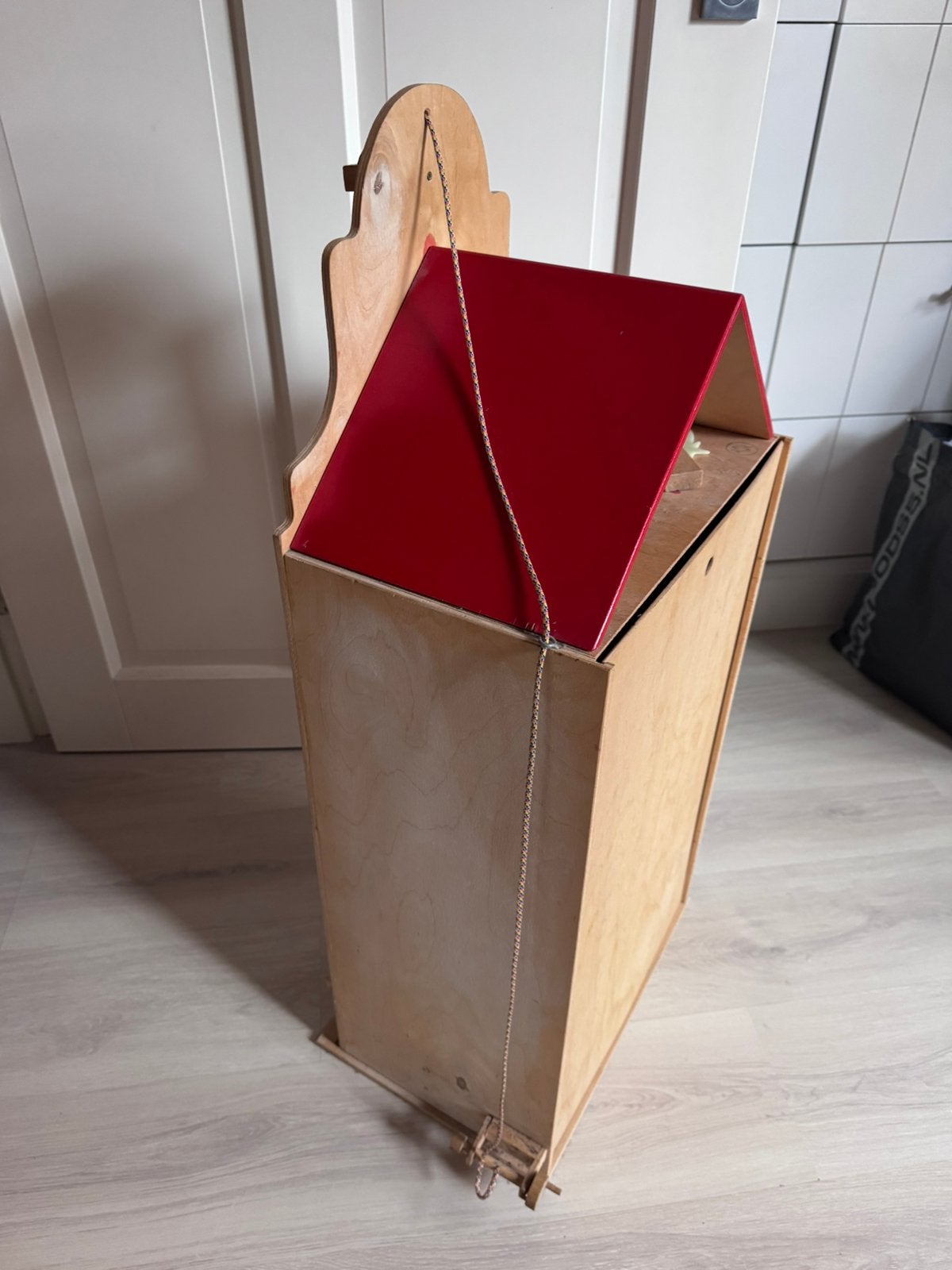 Houten speel huis grachtenpand / Pakhuis, Ophalen, Gebruikt
