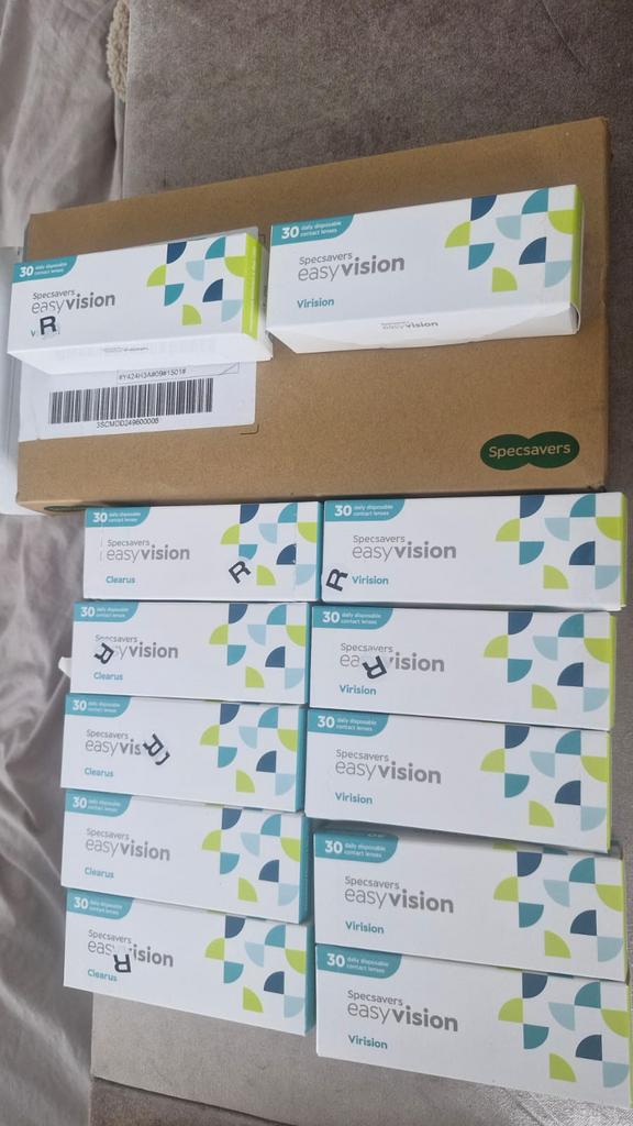 12x Specsavers Easyvision Clearus Daglenzen, 30 stuks p doos, Ophalen of Verzenden, Zo goed als nieuw, Overige kleuren, Ogen