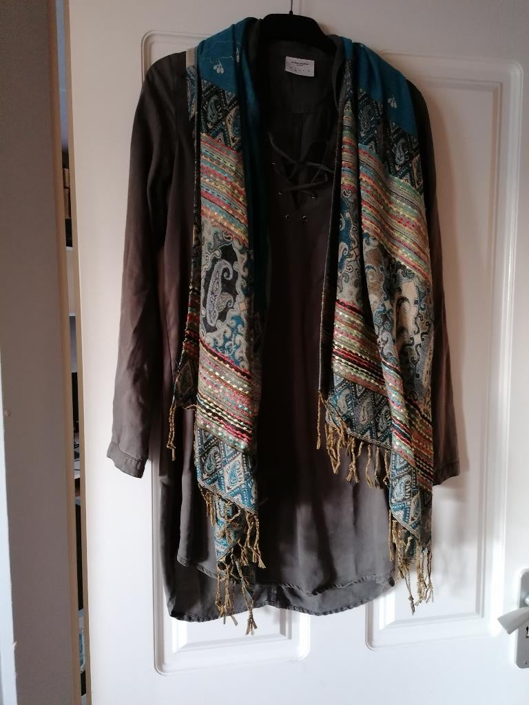 Leuke groen kleurige Tuniek, Ophalen of Verzenden, Zo goed als nieuw, Maat 36 (S), Groen
