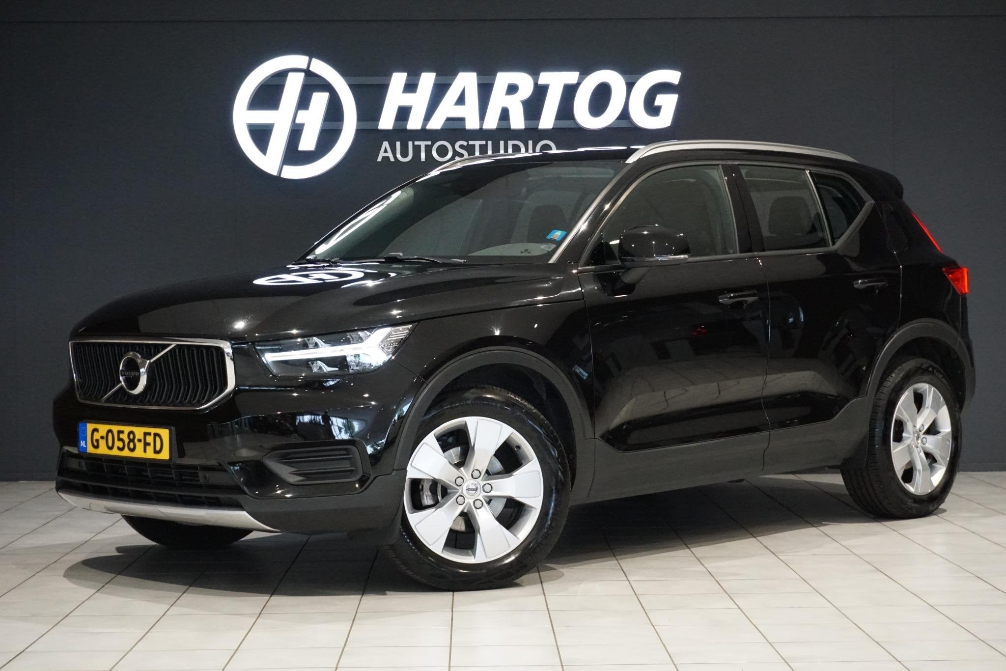 Volvo XC40 1.5 T3 Momentum Pro + DEALER ONDERHOUDEN + CAMERA, Auto's, Gebruikt, Euro 6, Leder en Stof, Origineel Nederlands