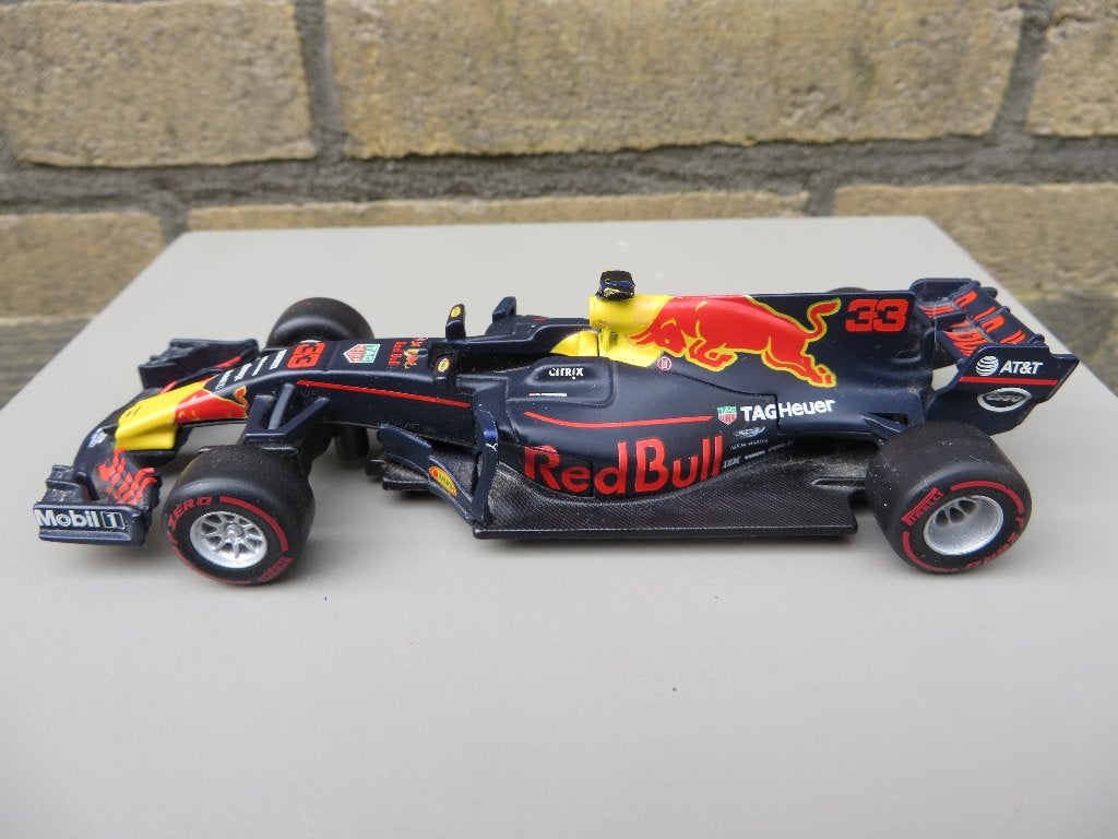 Burago 1:32 Red Bull Tag Heuer RB13 Max Verstappen, Ophalen of Verzenden, Zo goed als nieuw, Auto, Overige merken