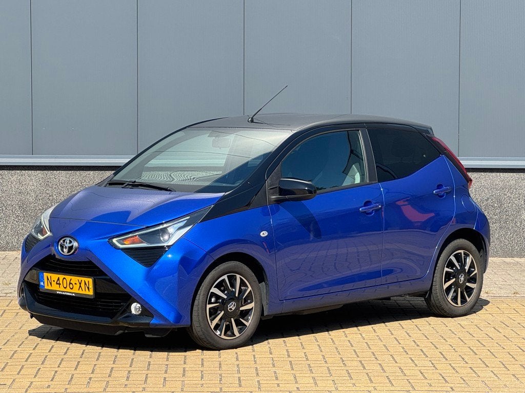 Toyota Aygo 1.0 VVT-i x-cite ultimate Clima Camera, Voorwielaandrijving, 12 maanden, Stof, Gebruikt