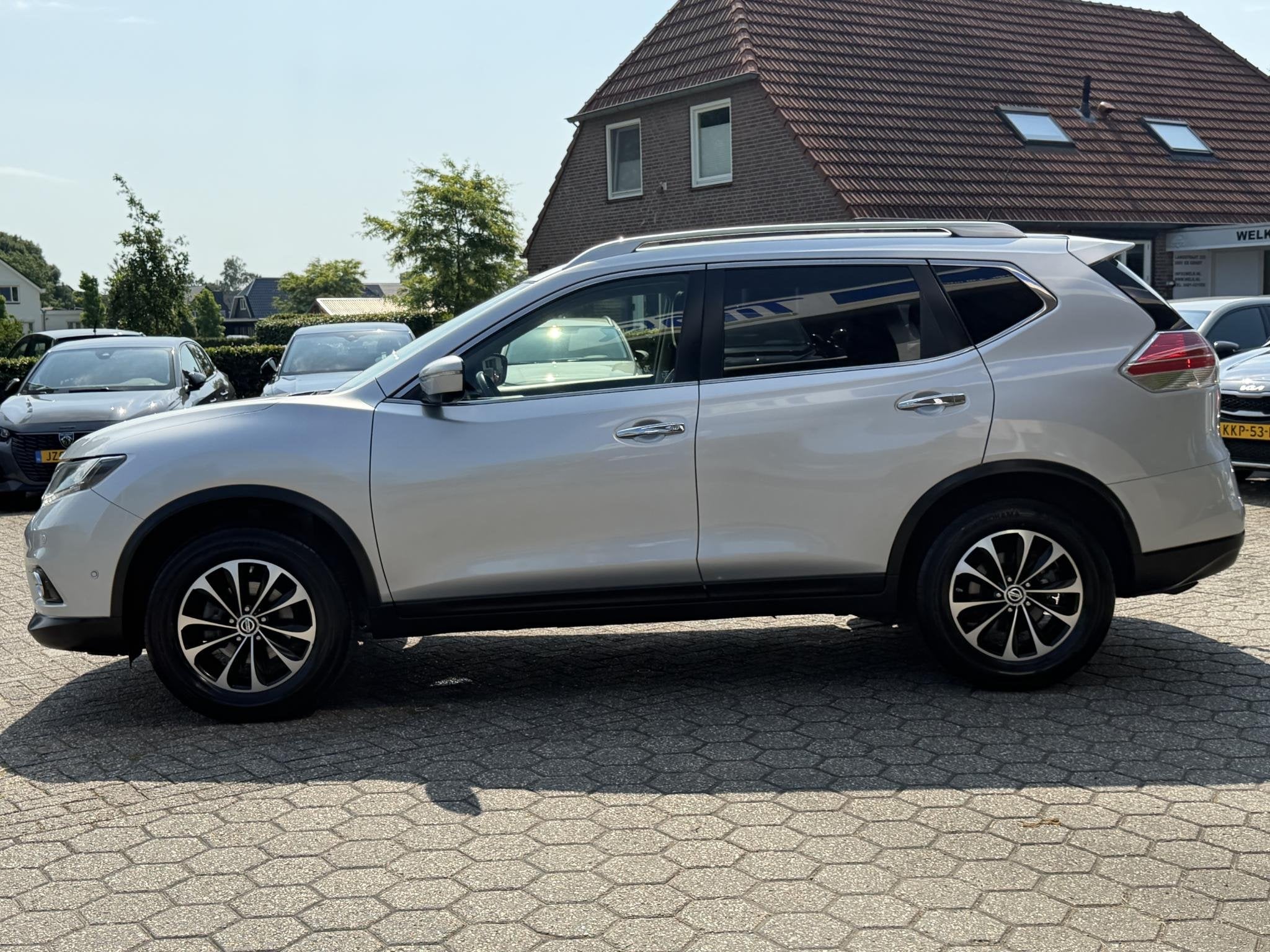 Nissan X-Trail 1.6 DIG-T Connect Edition PANO | LEER | TREKH, Auto's, Voorwielaandrijving, 12 maanden, Euro 6, 4 cilinders