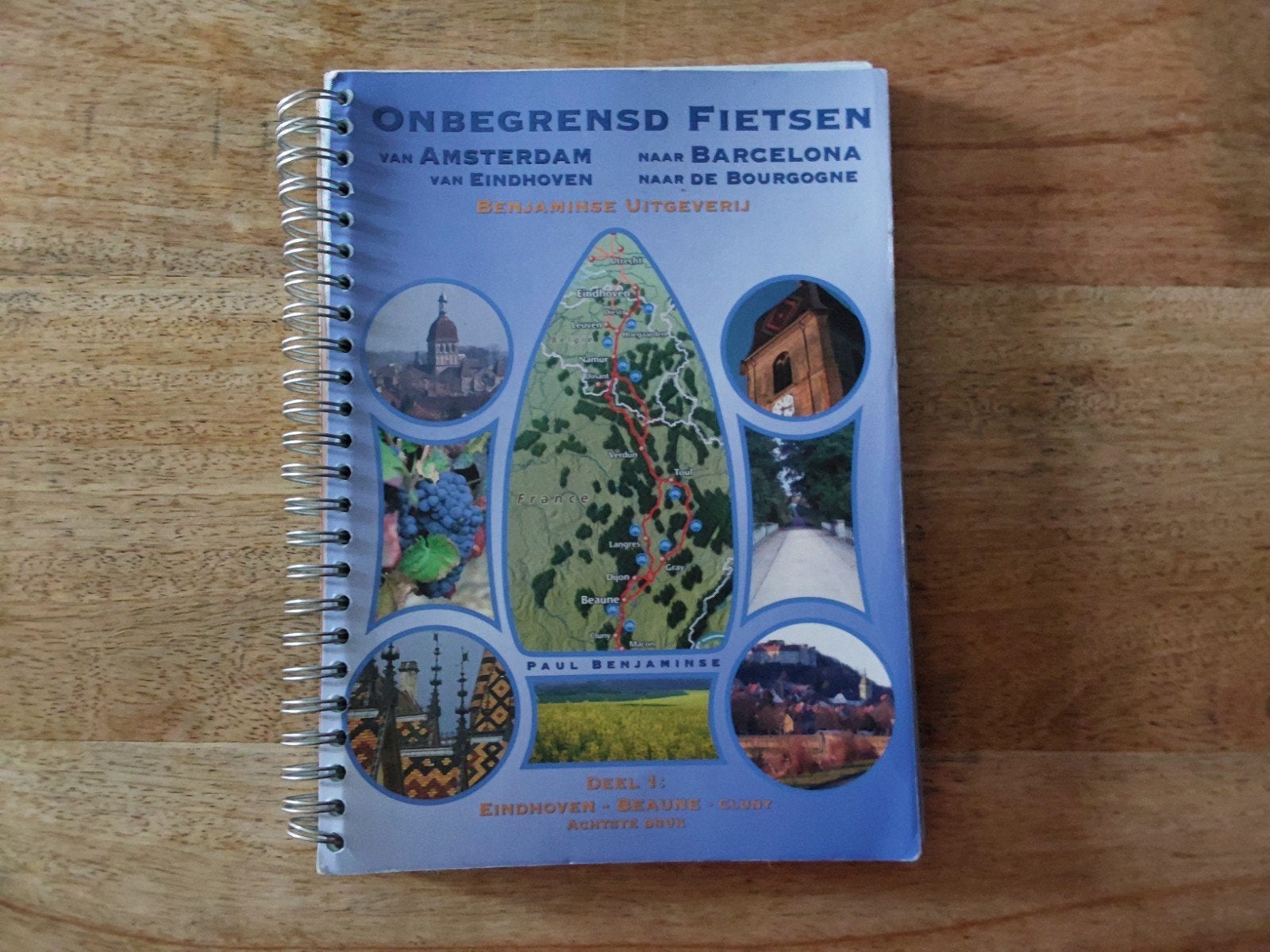 Onbegrensd Fietsen: Amsterdam/Eindhoven naar Barcelona, Boeken, Fiets- of Wandelgids, Europa, Ophalen of Verzenden, Paul Benjamine