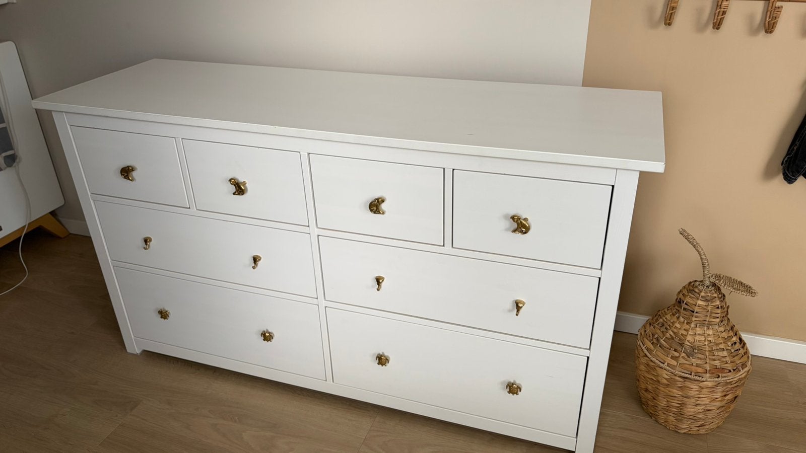IKEA HEMNES ladekast/commode wit – 8 lades – gouden knopjes, Ophalen, 50 tot 70 cm, 90 tot 105 cm, 100 cm of meer