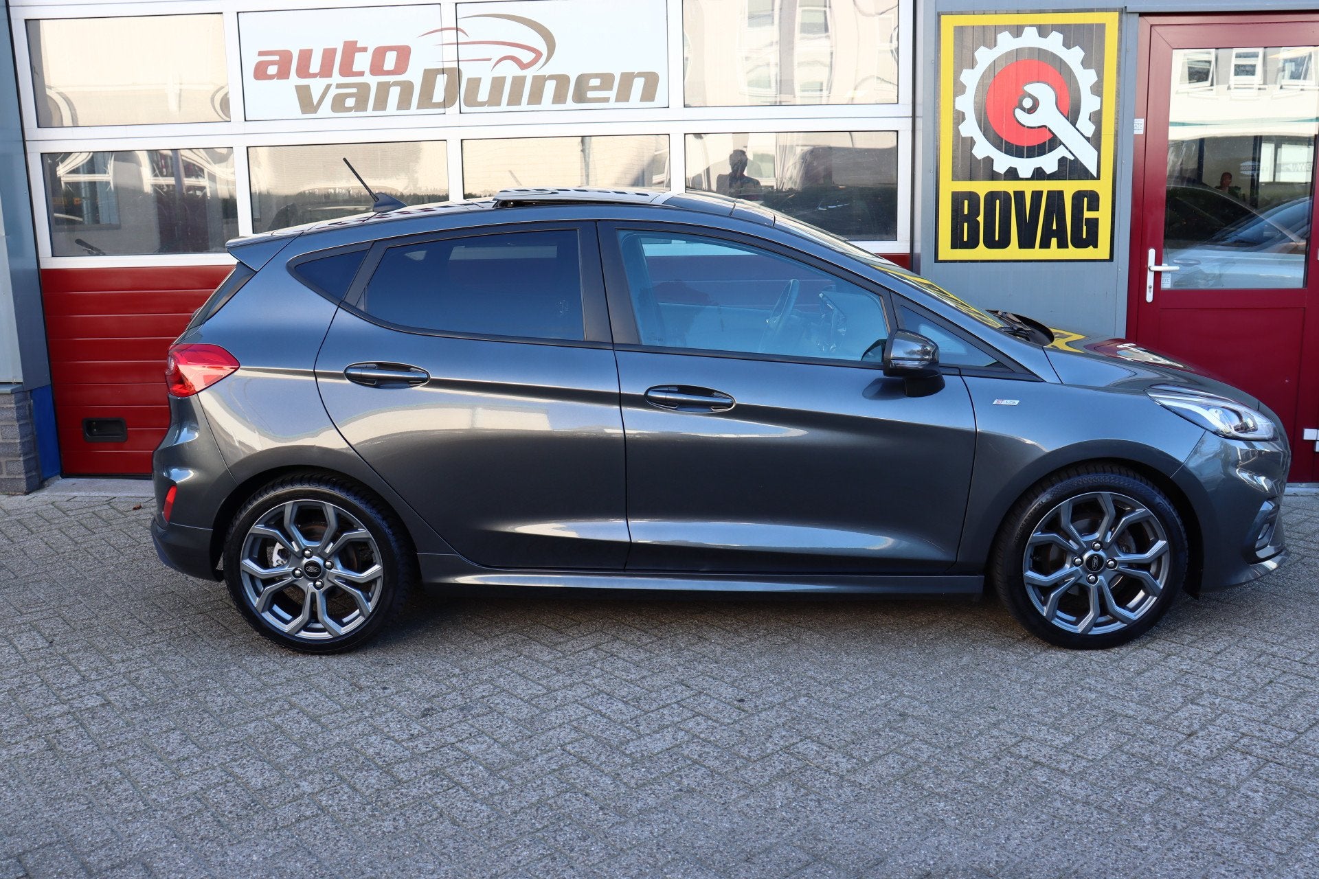 Ford Fiesta 1.0 EcoBoost ST-Line O.a: Pano, Clima, Navi, PDC, Auto's, Dealer onderhouden, Gebruikt, 49 €/maand, Origineel Nederlands