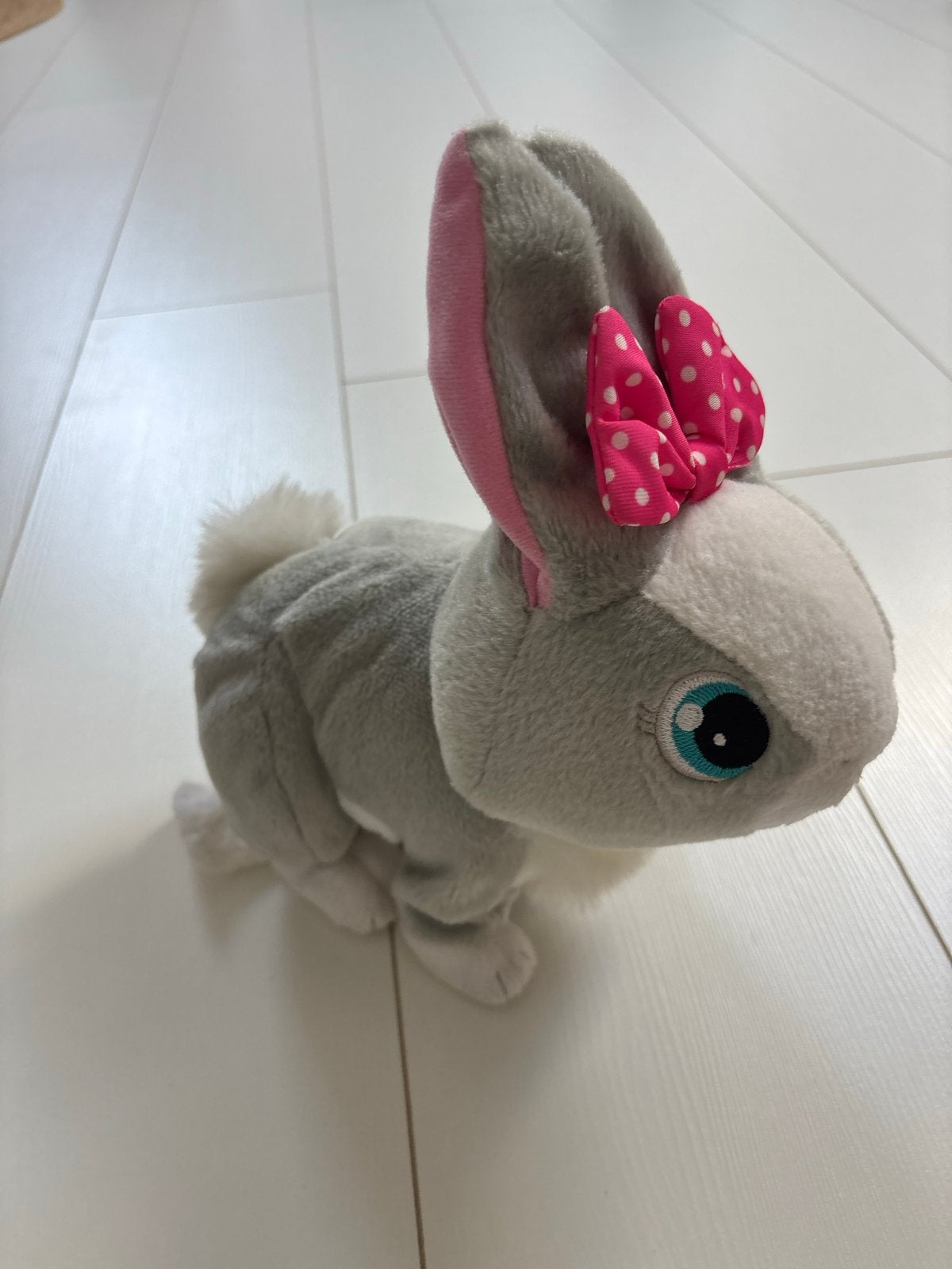 Betsy het interactieve konijn - Knuffel met geluid, Overige karakters, Grijs, Konijn, Ophalen of Verzenden