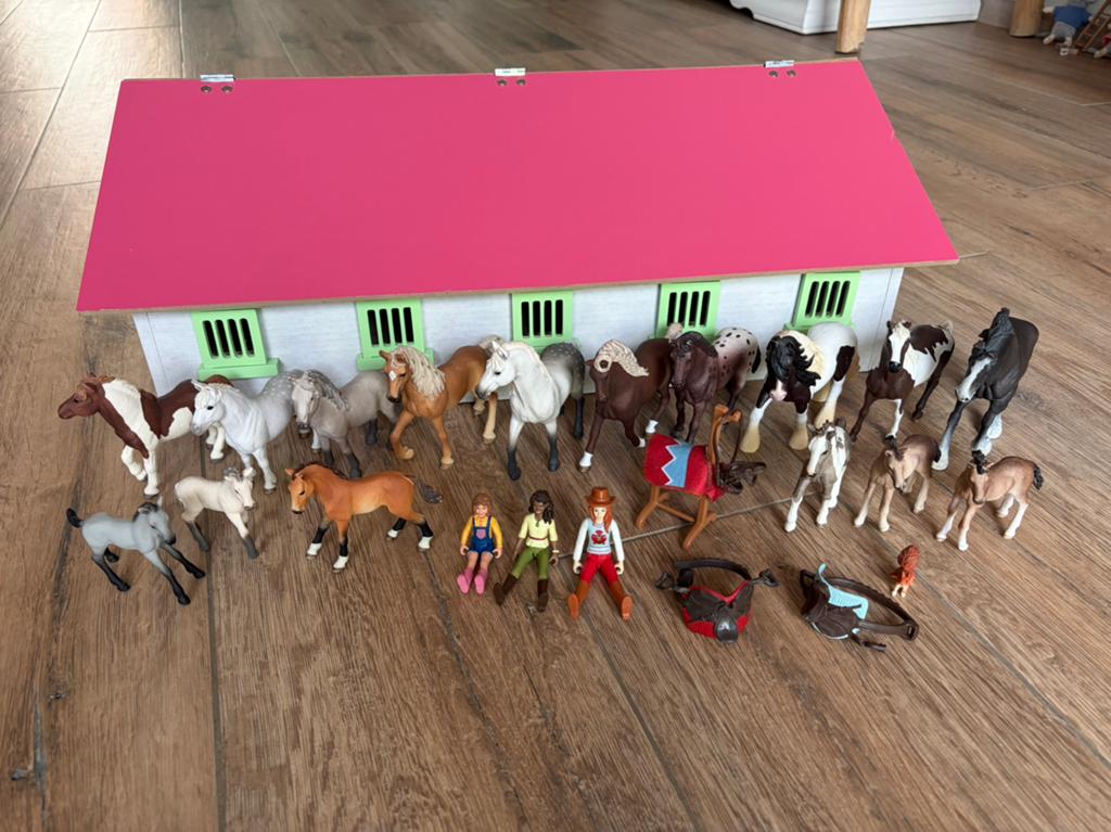 ✅Mooie manege voor Schleich paarden, netjes!, Ophalen of Verzenden, Zo goed als nieuw, Poppenhuis