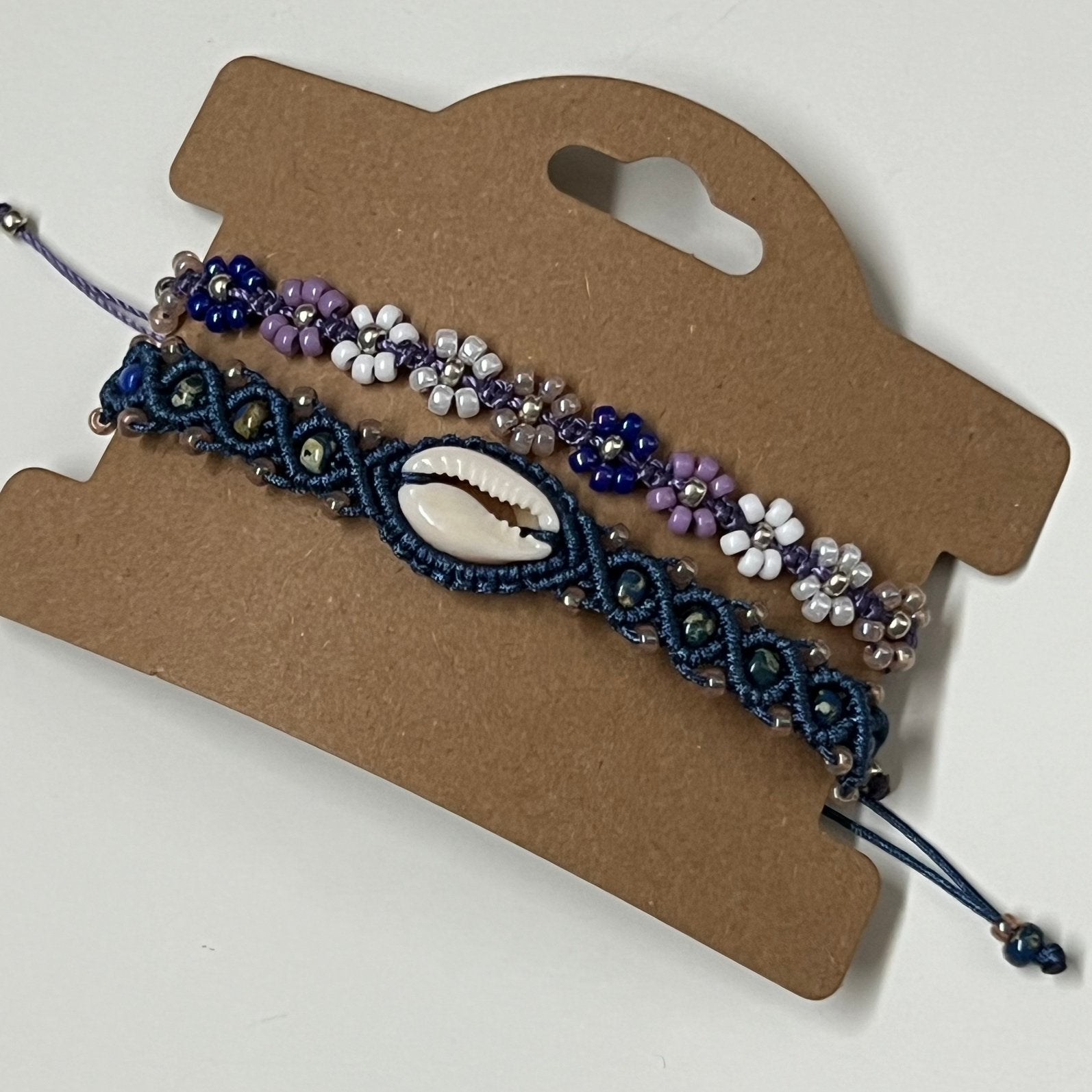 Macramé armbanden, Ophalen of Verzenden, Nieuw, Blauw, Met bedels of kralen