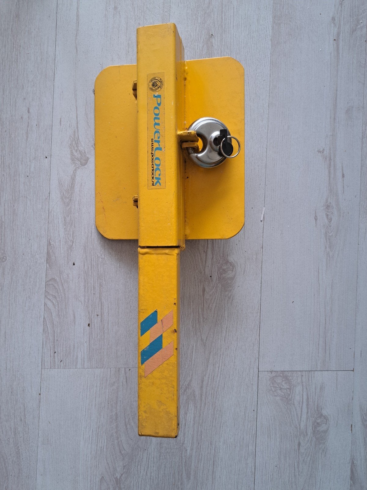 PowerLOCK parkeerbeugel - Gele parkeerplekbeveiliger, Ophalen, Gebruikt