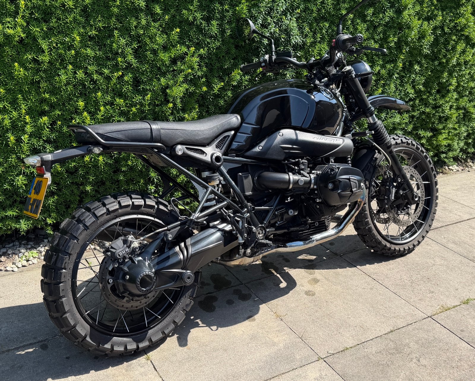 BMW R NINE T URBAN 19.620km 2017 Black on Black Special, Motoren, 2 cilinders, Occasion, Handvatverwarming, Motorrijbewijs A