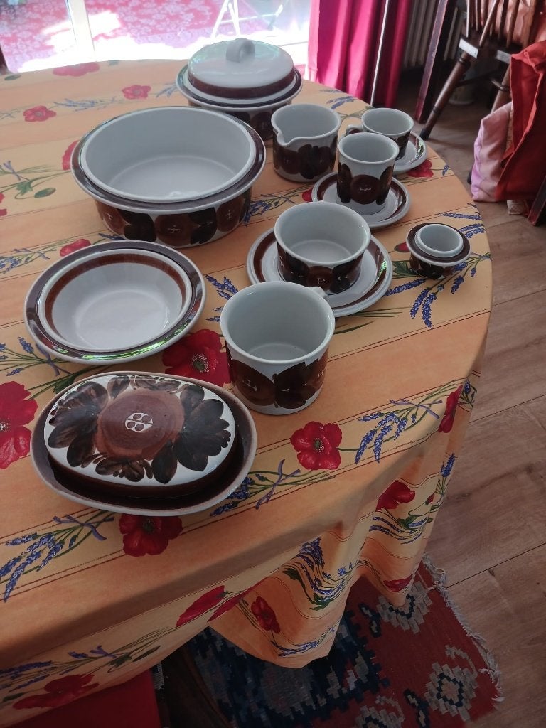 Arabia Rosmarin servies - Vintage en compleet, Ophalen, Keramiek, Vintage, Compleet servies