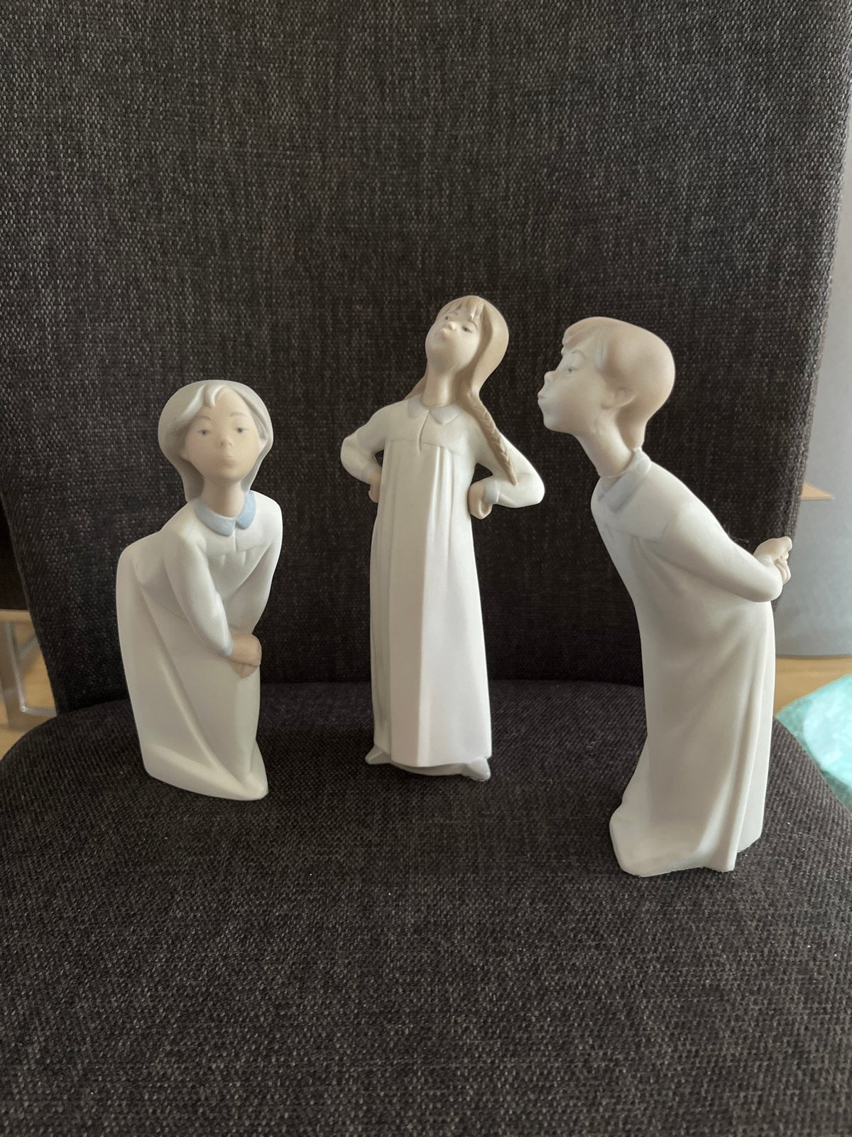3 Lladró porseleinen beeldjes - Kinderen in nachtkleding, Ophalen