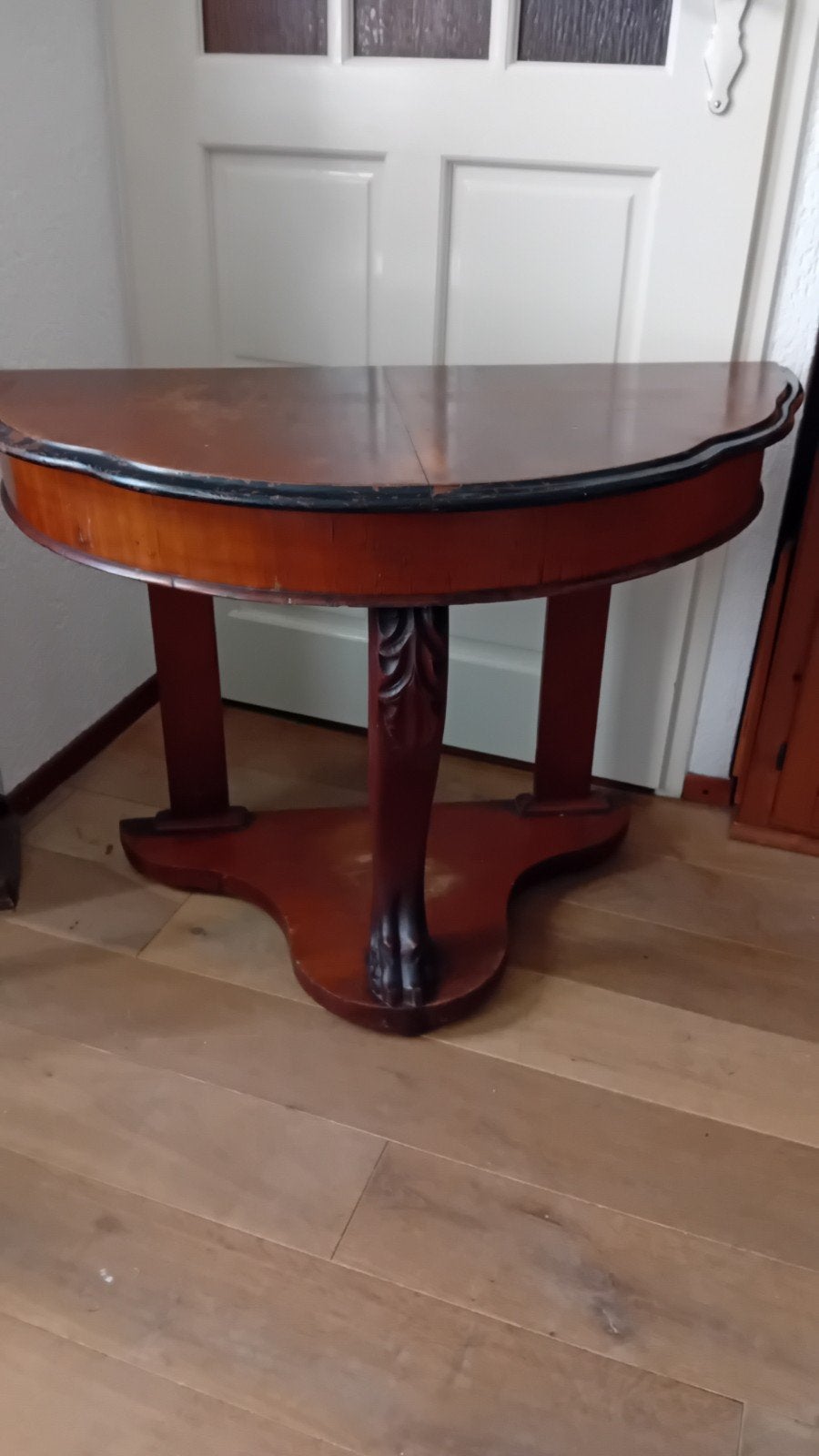 Halve maantafeltje. biedermeier., Antiek en Kunst, Ophalen