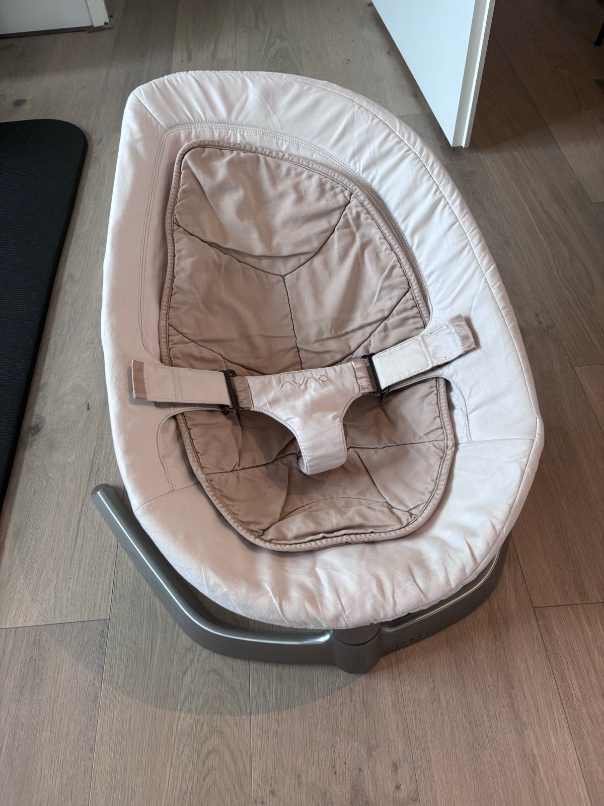 Nuna Leaf wipstoel, Kinderen en Baby's, Wipstoeltjes, Gebruikt, Wipstoel, Met gordel(s) of riempje(s), Ophalen
