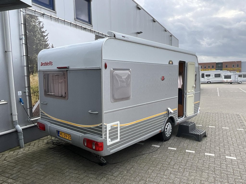 Dethleffs Camper Lifestyle 450 DB ALDE-LUIFEL-ZEER NETJES, Kachel, Rondzit, Bedrijf, 750 - 1000 kg